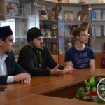В Центре национальных культур состоялась дискуссия на тему «Что важнее: обычай или закон?»